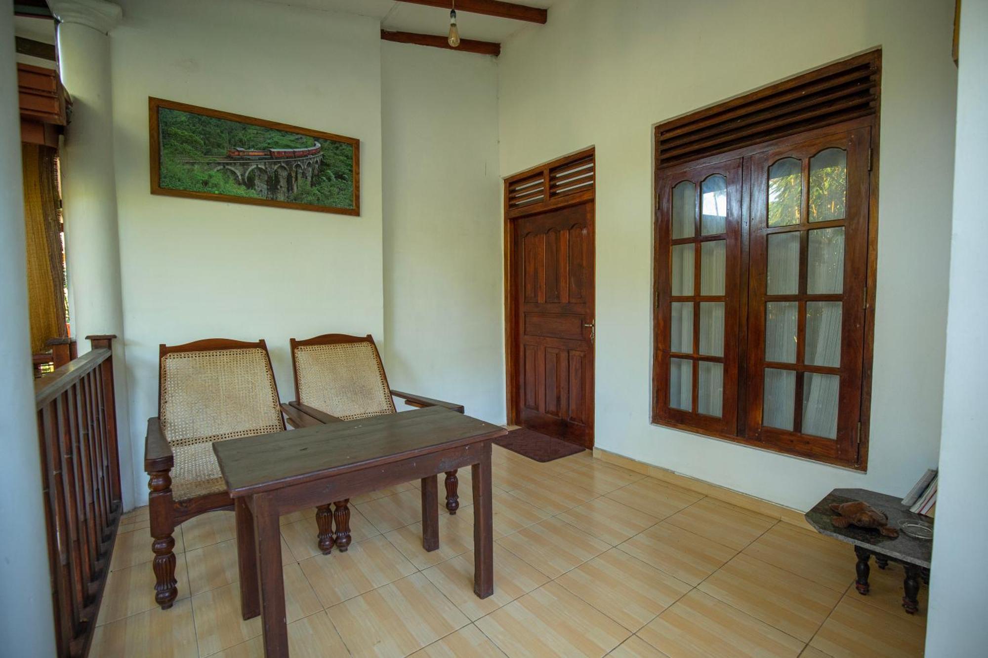 Turtle Lamp Hotel Unawatuna Room photo