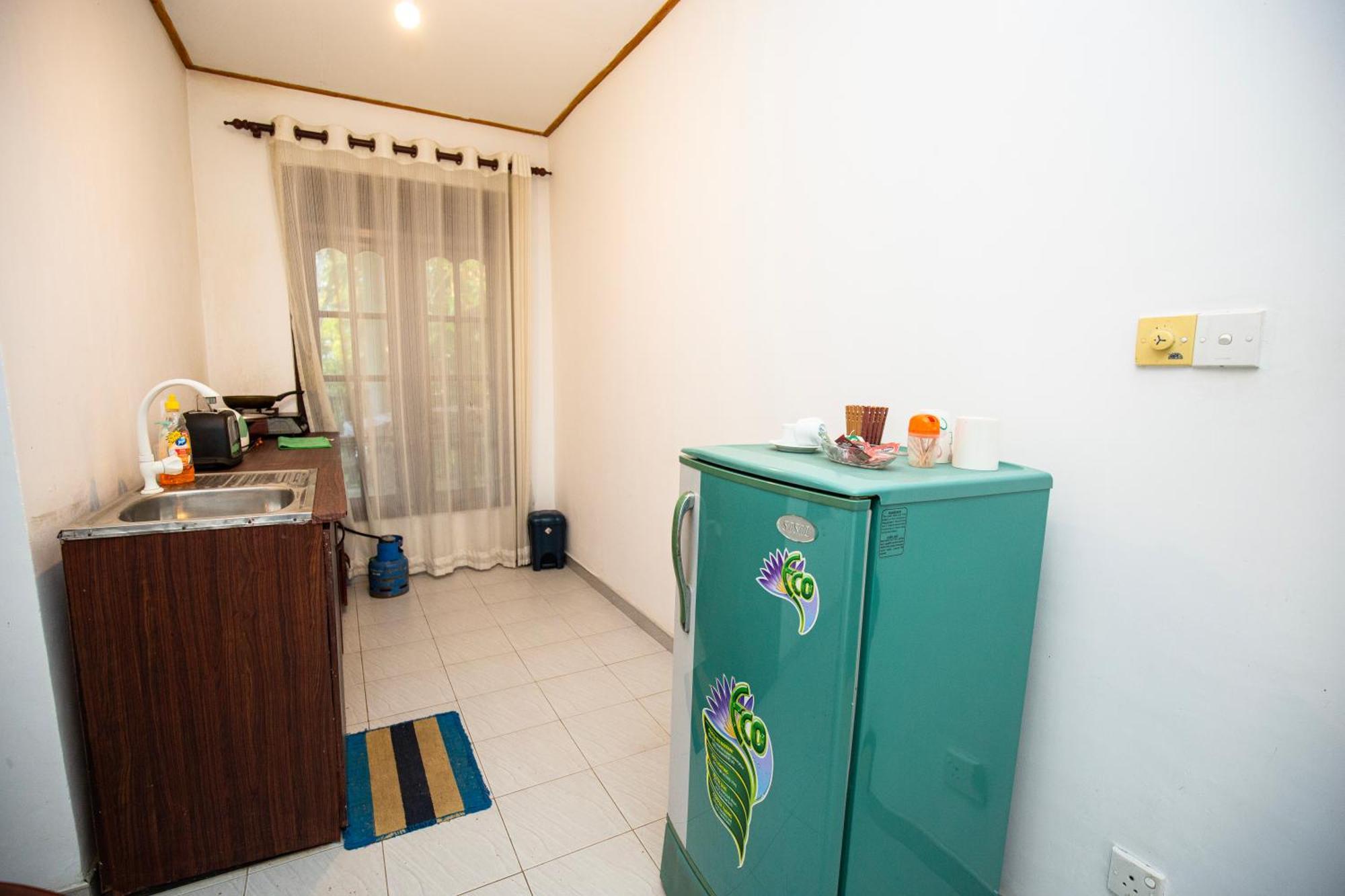 Turtle Lamp Hotel Unawatuna Room photo